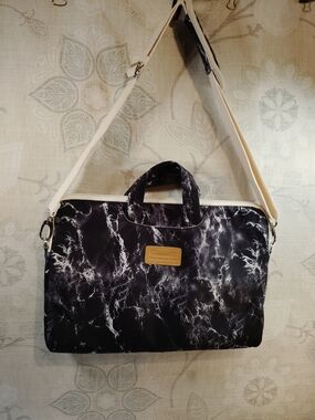 Canvaslife Marble-Print Black Laptop Bag with Cream Strap